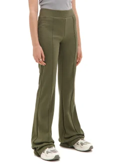 Oliwkowe spodnie flare