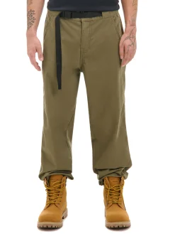 Oliwkowe spodnie z paskiem