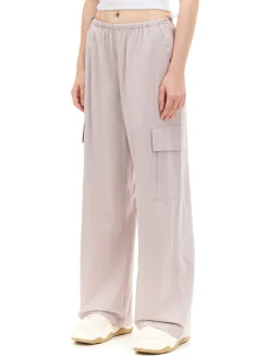 Różowe spodnie cargo