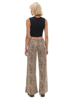 Spodnie flare w panterkę