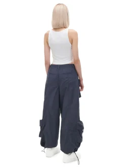 Spodnie parachute z kieszeniami cargo