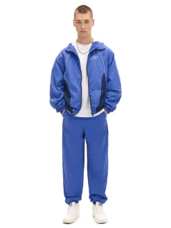 Sportowa kurtka z kapturem