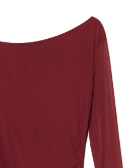 Sukienka midi z odkrytym ramieniem