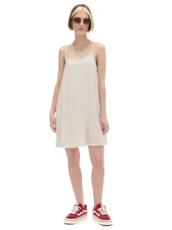 Sukienka mini w rustykalnym stylu