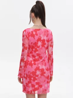 Sukienka z kwiatowym motywem