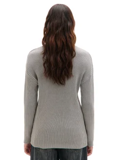 Sweter oversize z nadrukiem serca