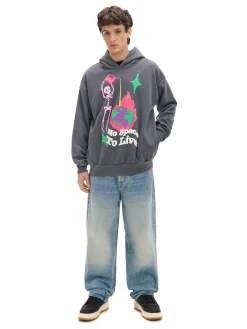 Szara bluza z kapturem i nadrukiem