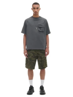 Szara koszulka z kieszenią