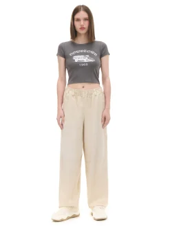 Szara koszulka z samochodem