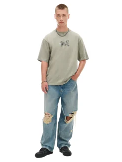 T-shirt z postrzępionymi brzegami