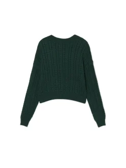 Zielony sweter z warkoczowym splotem